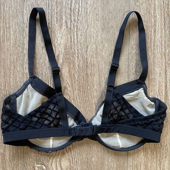 Cosabella Black Cut Velvet & Nude Mesh Fishnet Pattern Underwire Bra - Picture 3 of 5